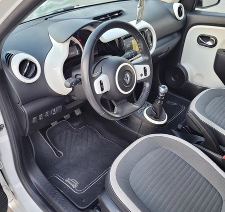 Renault Twingo cena 37500 przebieg: 32940, rok produkcji 2017 z Sławków małe 704